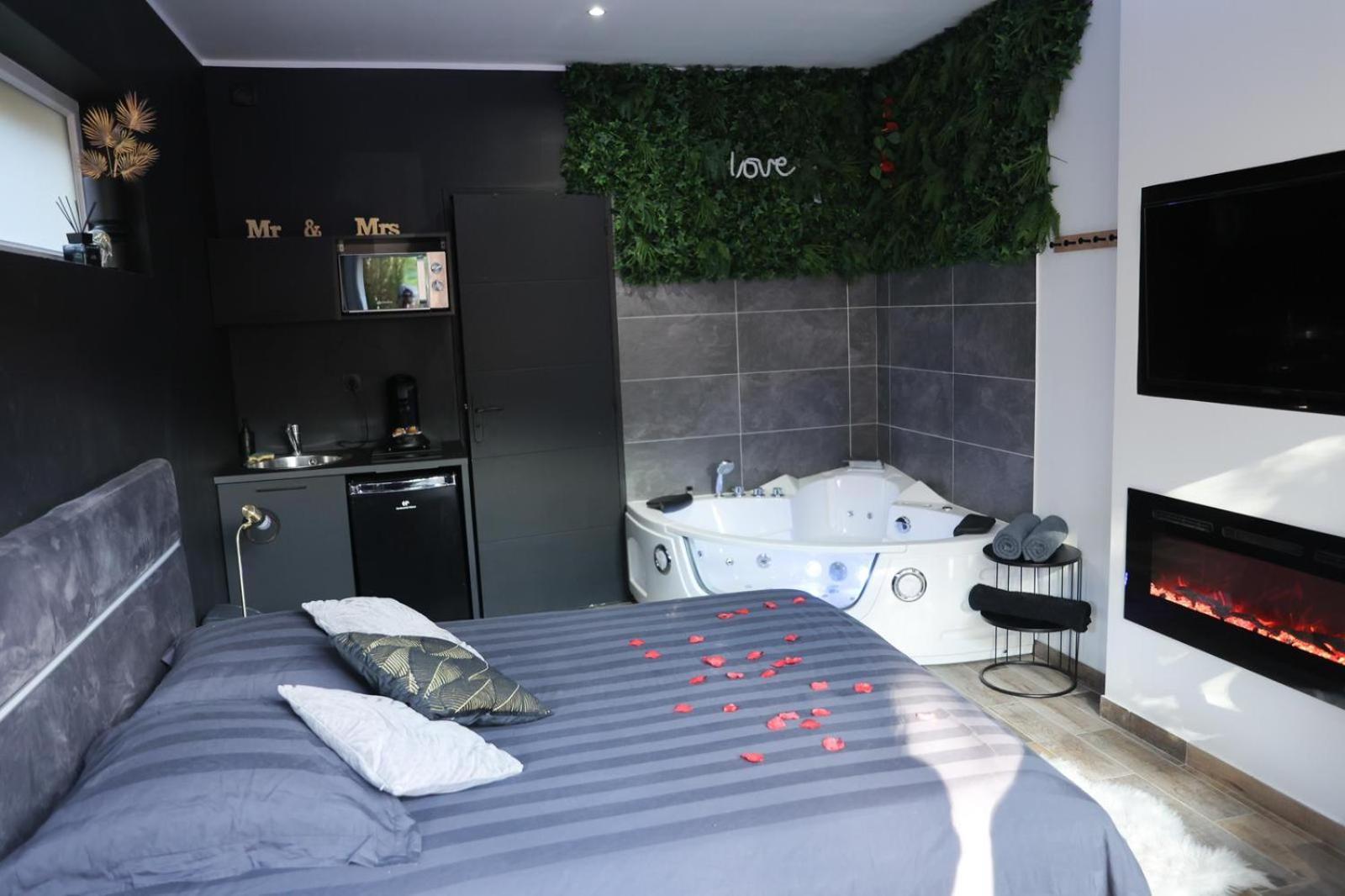 Loft, Studio And Love Rooms Bourg-Saint-Christophe ห้อง รูปภาพ