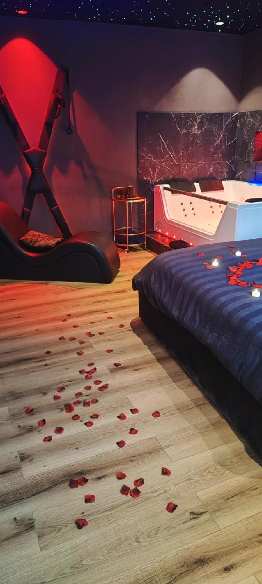 Loft, Studio And Love Rooms Bourg-Saint-Christophe ภายนอก รูปภาพ