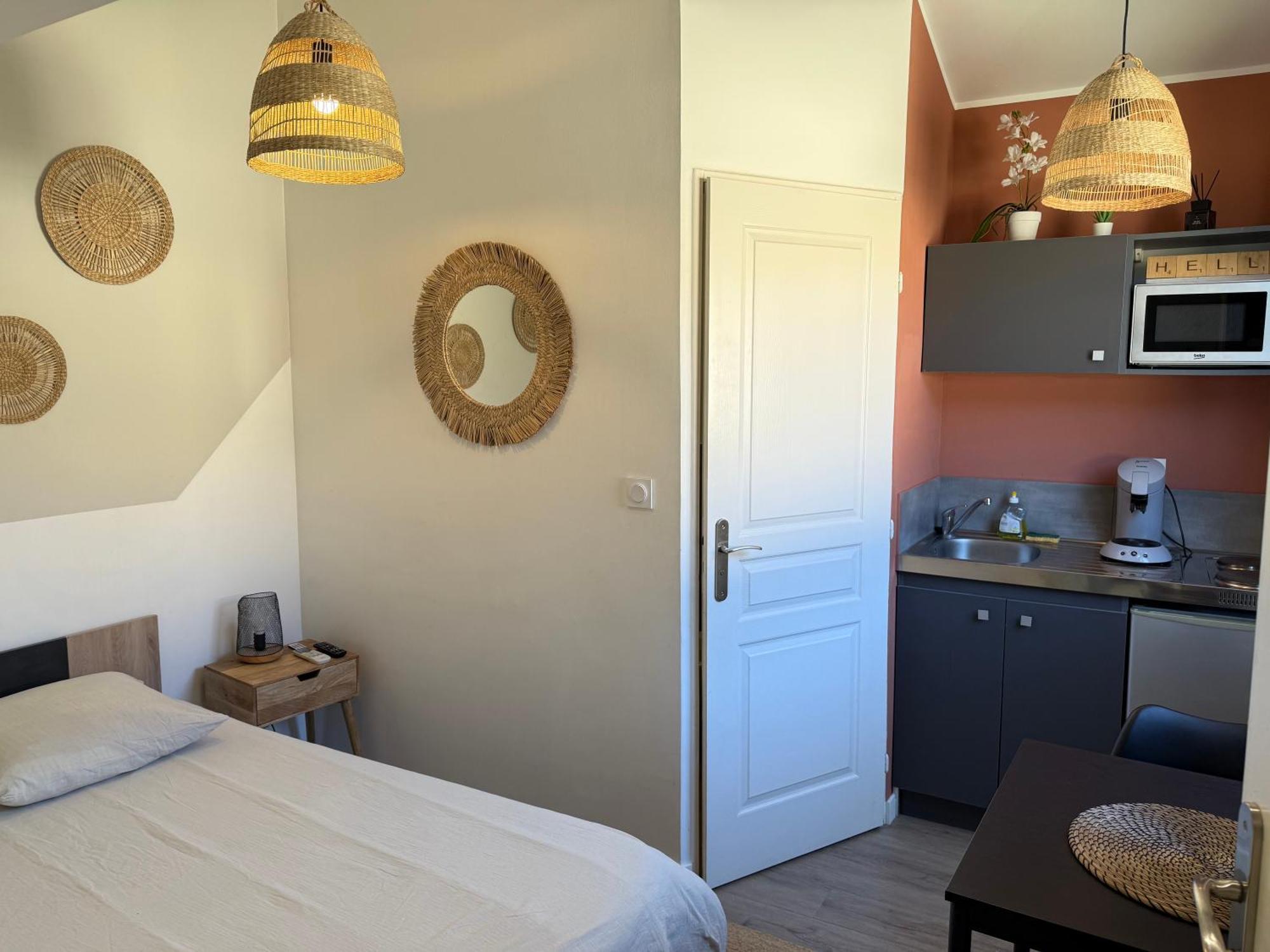 Loft, Studio And Love Rooms Bourg-Saint-Christophe ภายนอก รูปภาพ