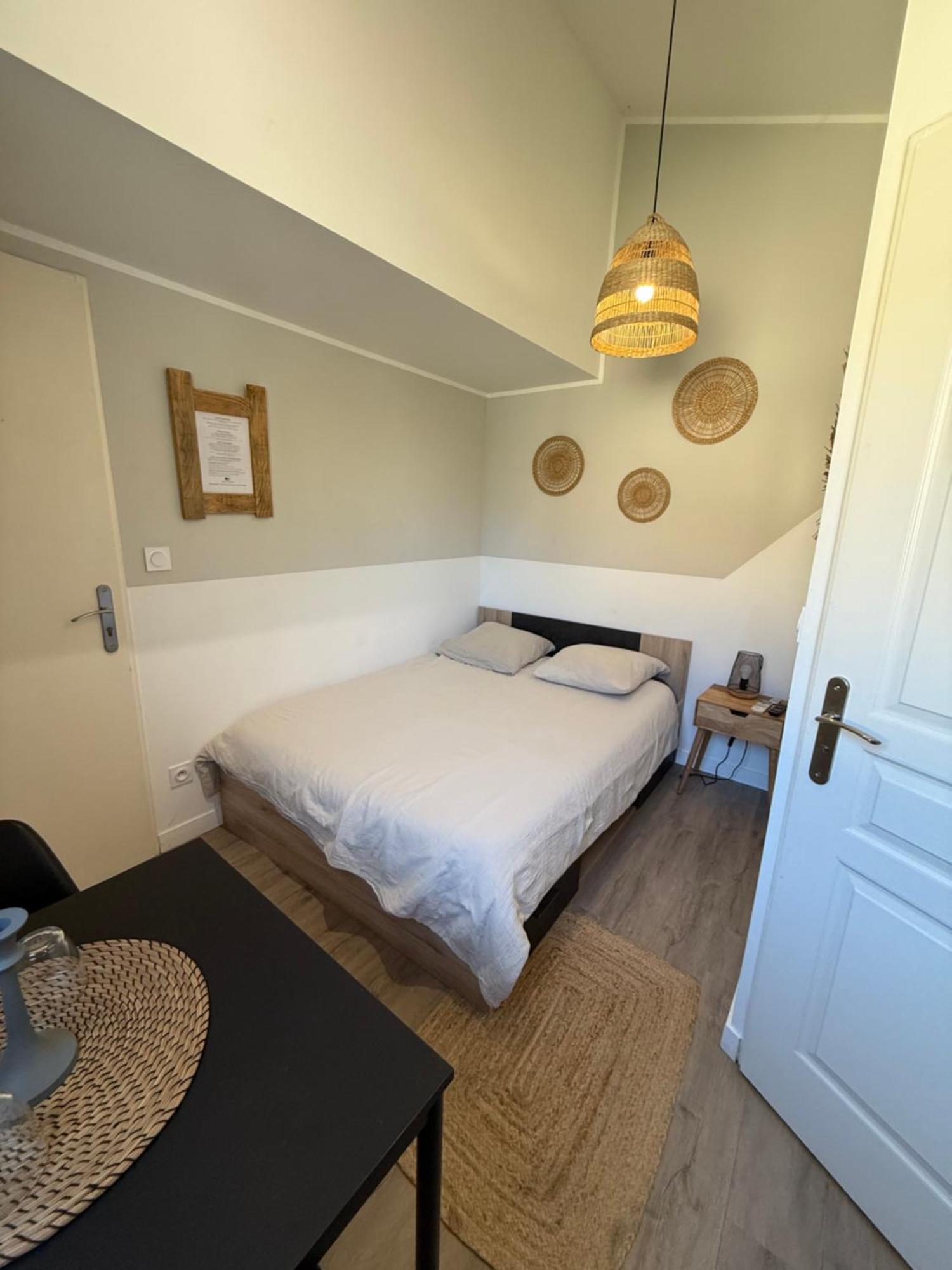 Loft, Studio And Love Rooms Bourg-Saint-Christophe ภายนอก รูปภาพ