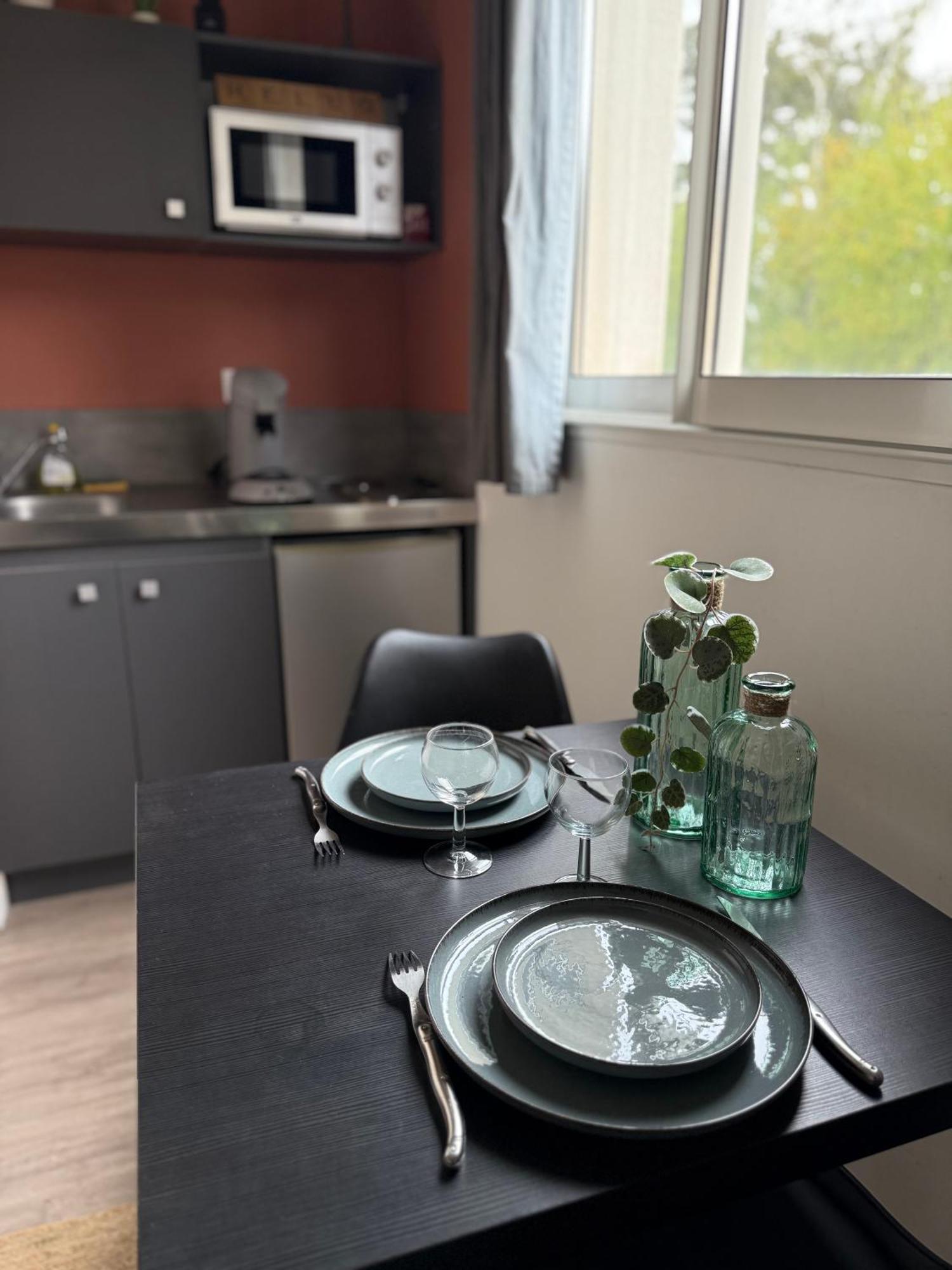 Loft, Studio And Love Rooms Bourg-Saint-Christophe ภายนอก รูปภาพ