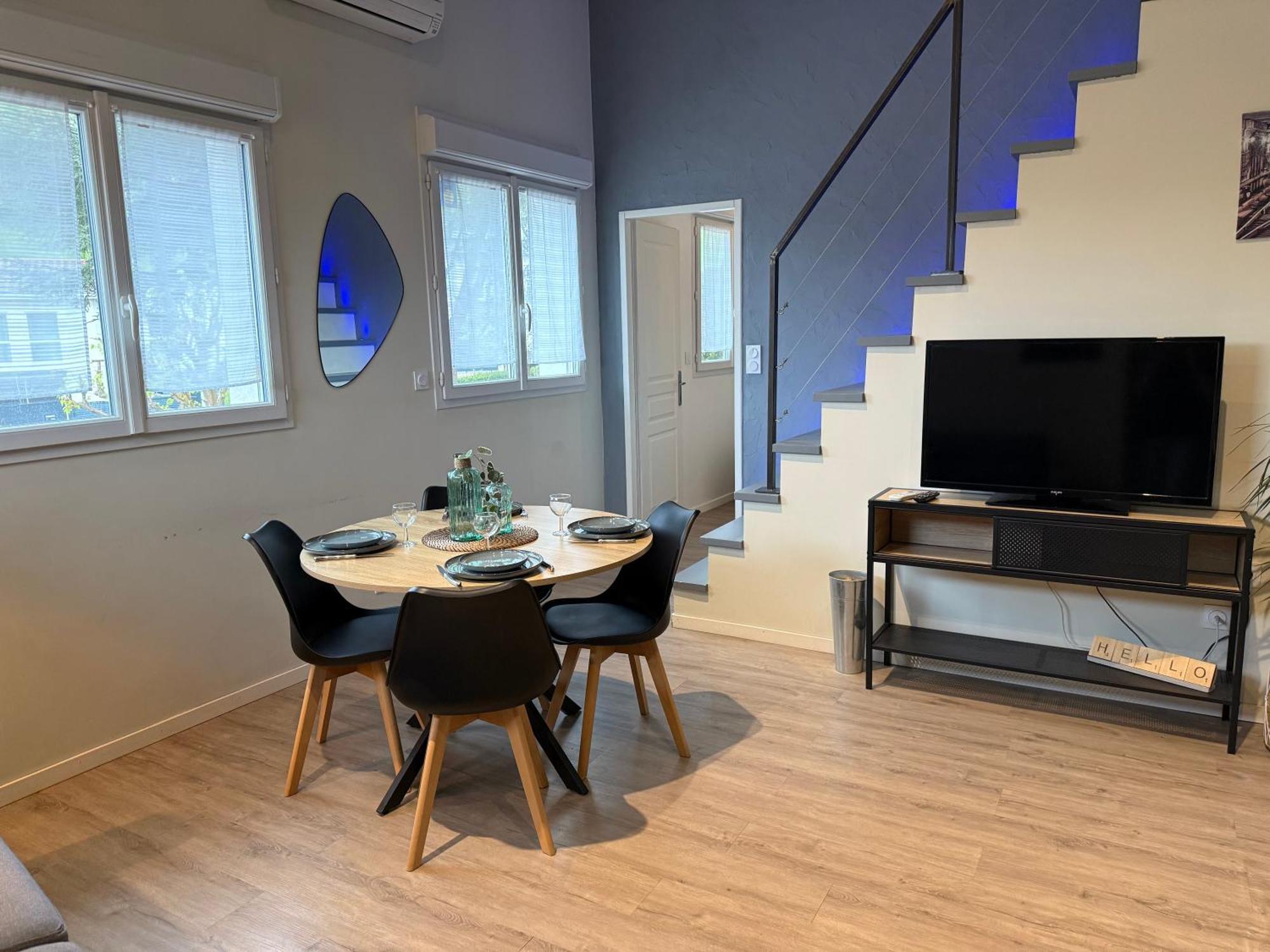 Loft, Studio And Love Rooms Bourg-Saint-Christophe ภายนอก รูปภาพ