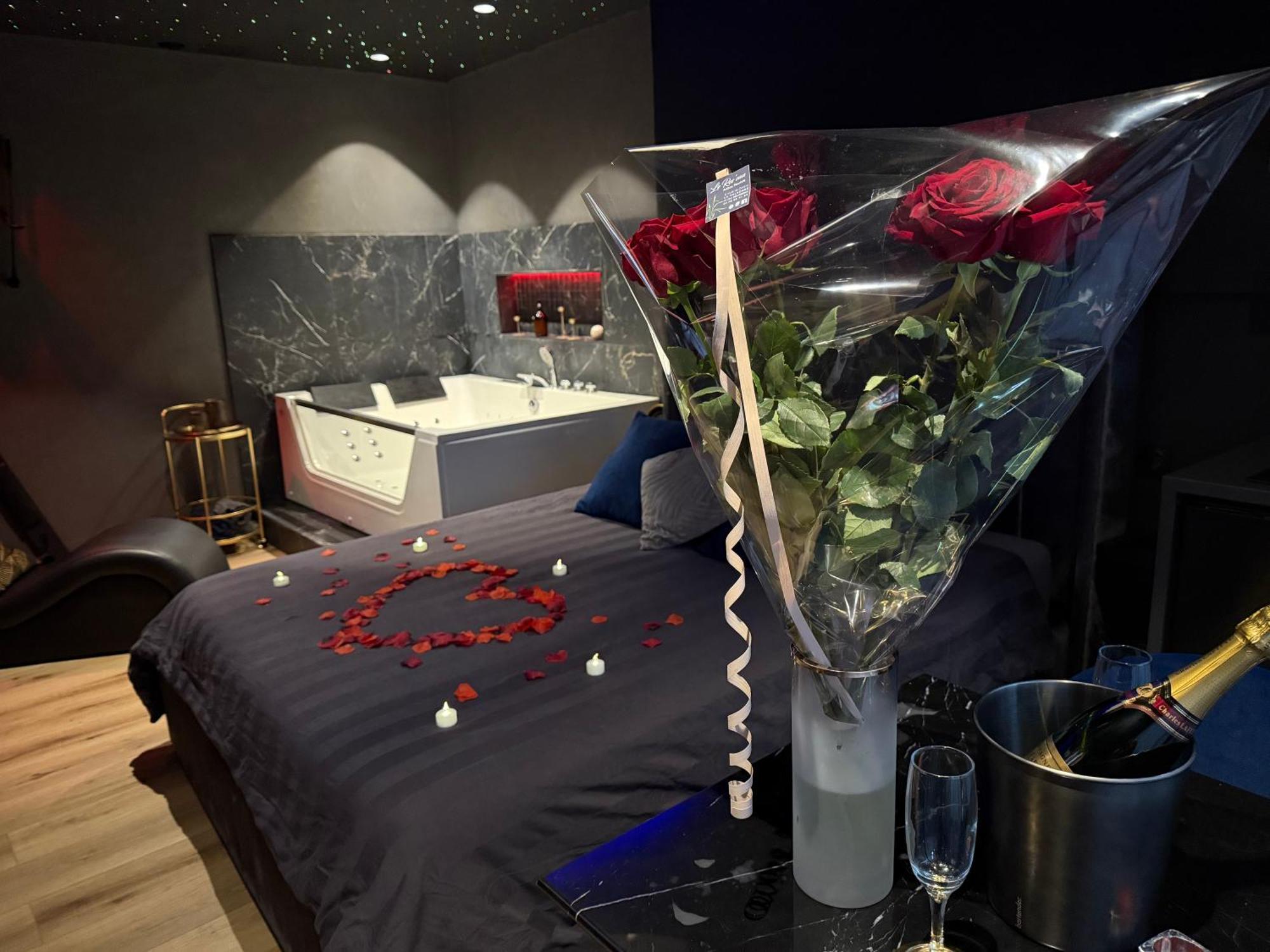 Loft, Studio And Love Rooms Bourg-Saint-Christophe ภายนอก รูปภาพ