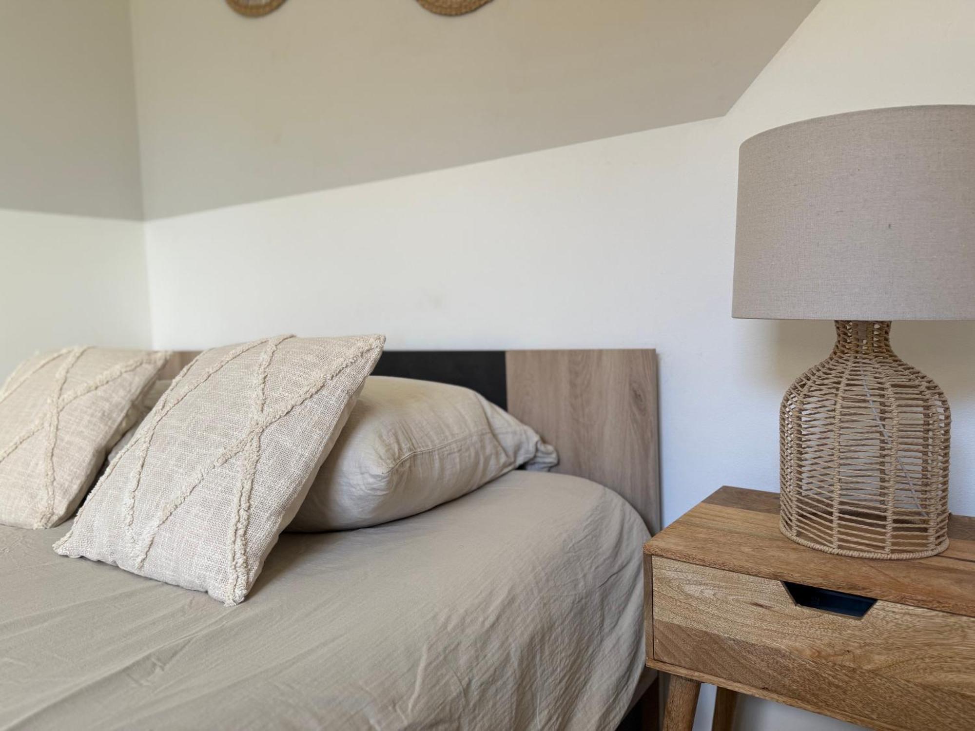 Loft, Studio And Love Rooms Bourg-Saint-Christophe ภายนอก รูปภาพ