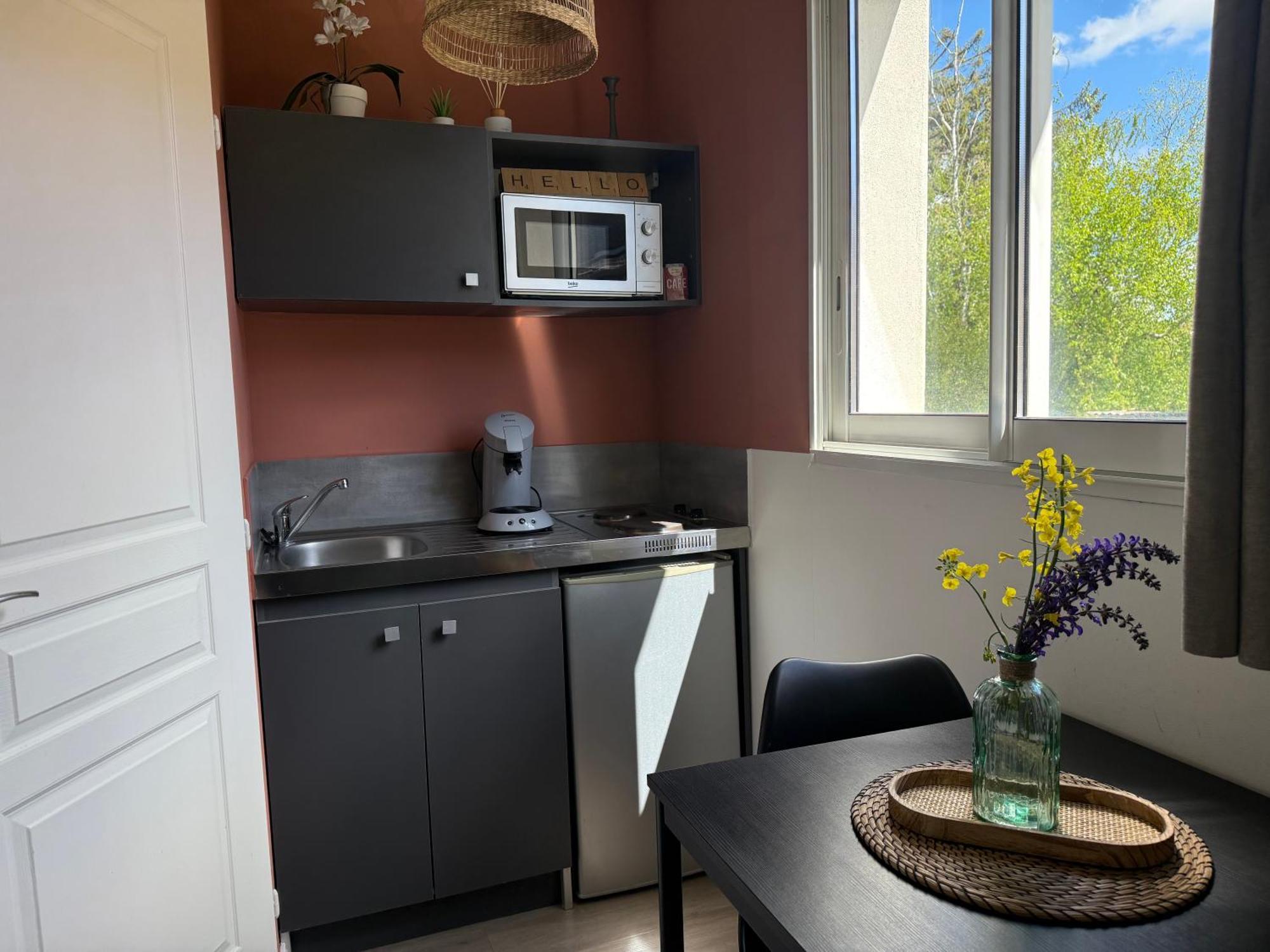 Loft, Studio And Love Rooms Bourg-Saint-Christophe ภายนอก รูปภาพ