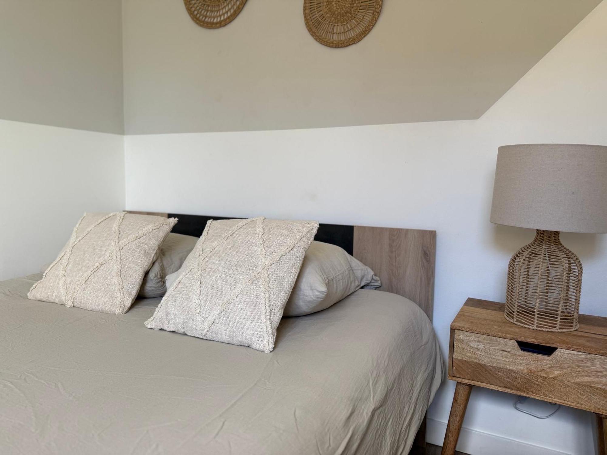Loft, Studio And Love Rooms Bourg-Saint-Christophe ภายนอก รูปภาพ
