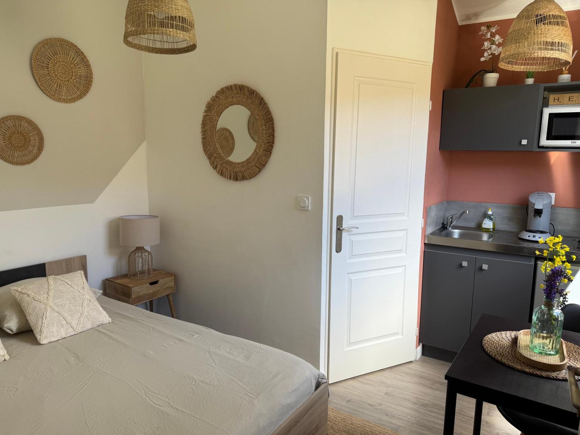 Loft, Studio And Love Rooms Bourg-Saint-Christophe ภายนอก รูปภาพ